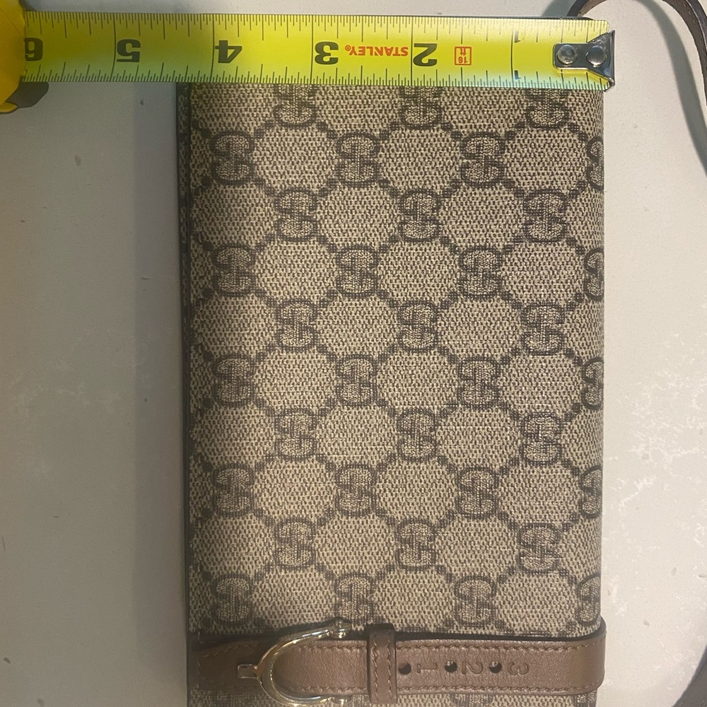 Gucci Clutch - Picture 5 of 9